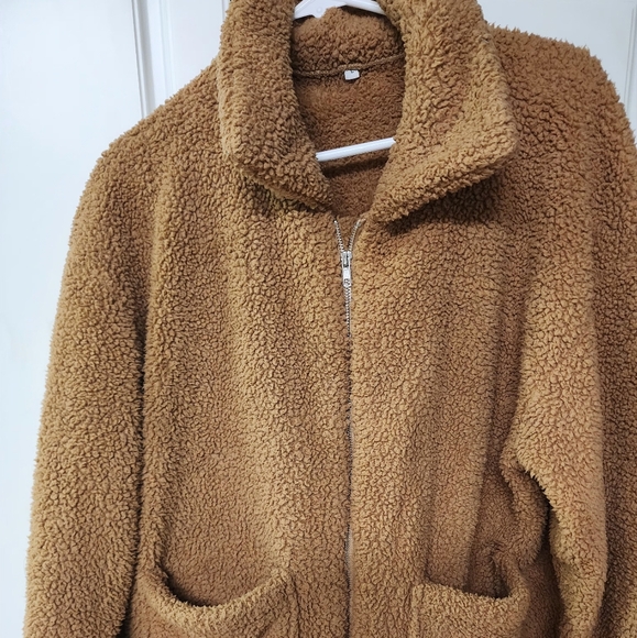 Fuzzy jacket - Picture 3 of 3